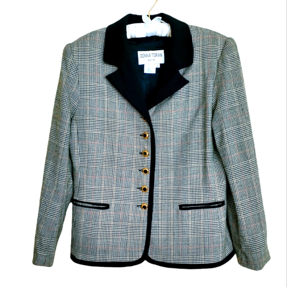 Donna Toran Blazer